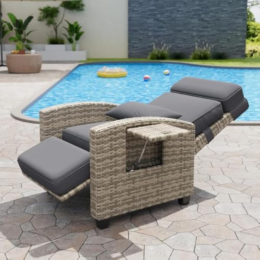 Wicker Adjustable Patio Recliner Chair